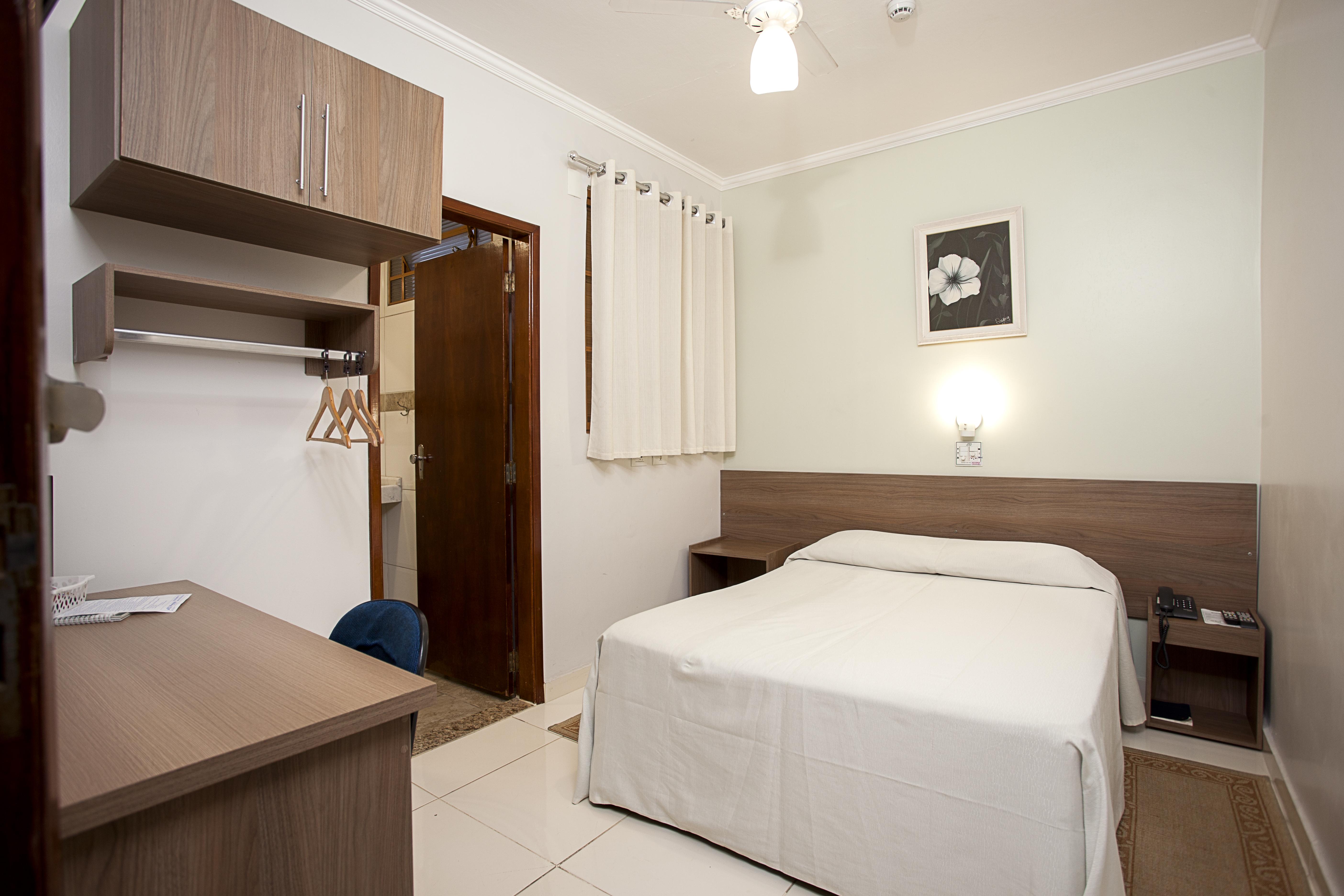Alves Hotel Marília
